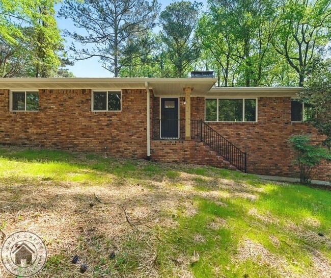 property at 1969 Anderson Dr SE