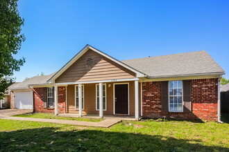 1777 Mary Payton Cove in Southaven, MS - Building Photo - Building Photo
