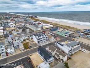 22 Dupont Ave in Seaside Heights, NJ - Building Photo - Building Photo