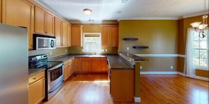 3930 Brookgreen Dr in Fayetteville, NC - Building Photo - Building Photo