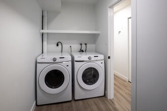 South Ridge Apartments in Edmonton, AB - Building Photo - Interior Photo