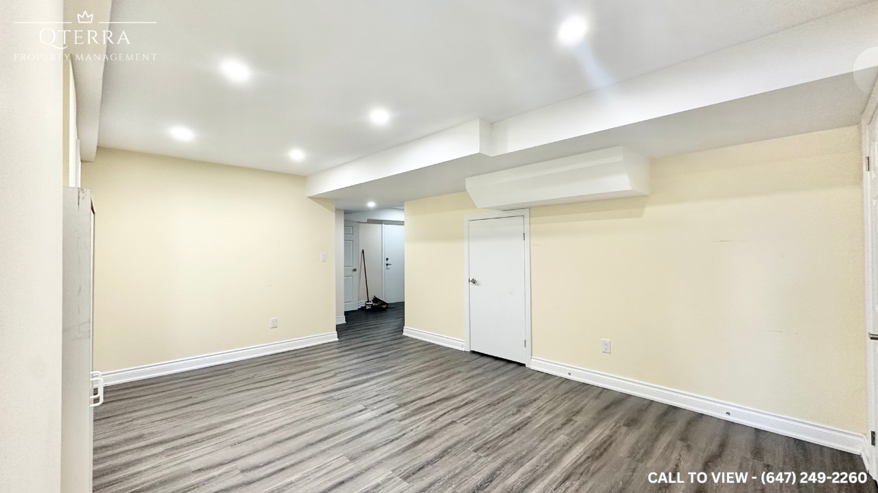 3-9 Falkland Rd in Brampton, ON - Building Photo