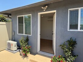 5300 Glasgow Ct in Los Angeles, CA - Building Photo