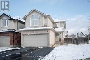 16 Linke Pl in Guelph, ON - Building Photo
