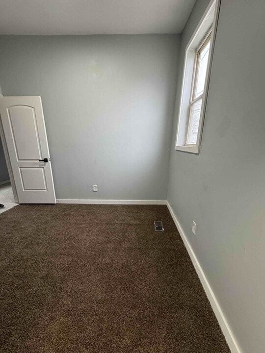 910 W Virginia St in Evansville, IN - Building Photo