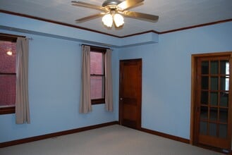 421 Summit St in Dubuque, IA - Building Photo - Building Photo