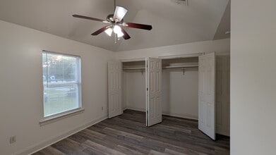 110 Camille St in Lafayette, LA - Building Photo - Building Photo