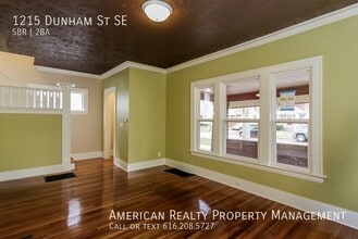 1215 Dunham St SE in Grand Rapids, MI - Building Photo - Building Photo