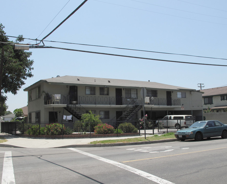 760 Frazier St in Baldwin Park, CA - Foto de edificio