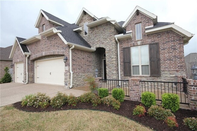 property at 1505 SW Rosedale Ave
