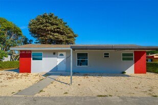 14313 SW 110th Ave in Miami, FL - Building Photo