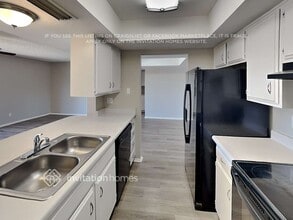 5720 N 48th Ln in Glendale, AZ - Building Photo - Building Photo