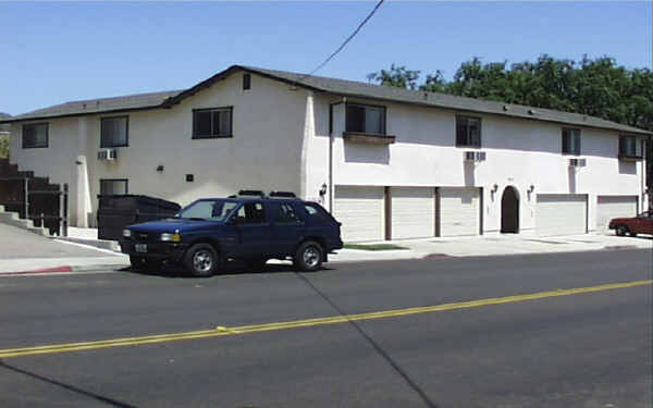 3910 Spring Pl in Spring Valley, CA - Building Photo