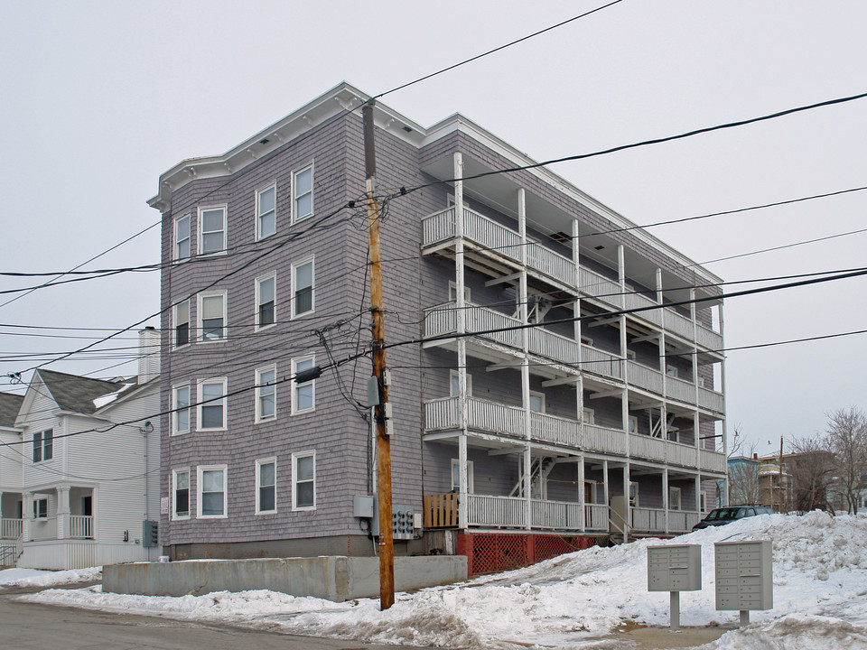 94 Knox St in Lewiston, ME - Foto de edificio