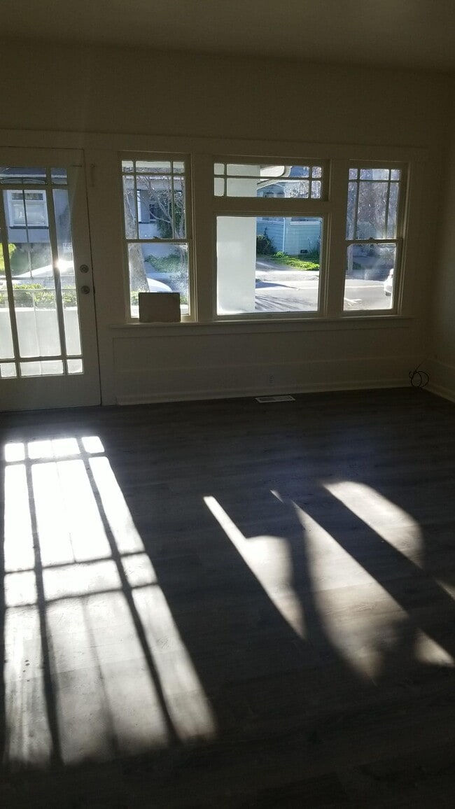 102 N 14th St in San Jose, CA - Foto de edificio - Building Photo