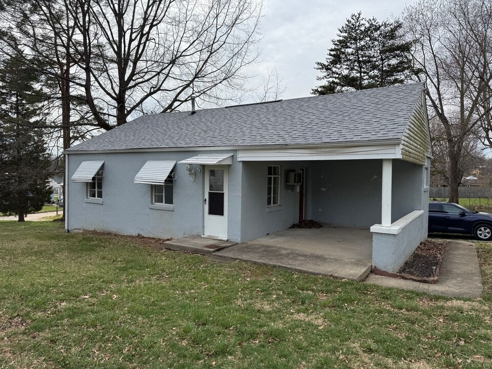 4501 Packard St in Parkersburg, WV - Building Photo