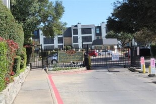 11470 Audelia Rd in Dallas, TX - Building Photo