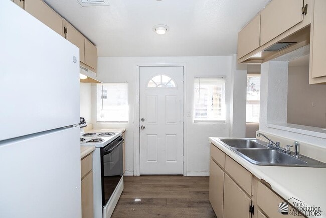 property at 236 S 3rd Ave