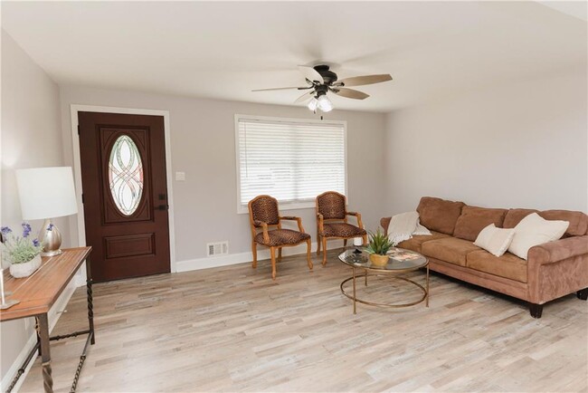 6914 N Baggett Rd in Douglasville, GA - Building Photo - Building Photo