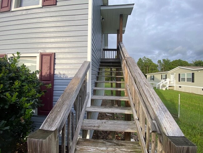 123 Calvin Ct in West Columbia, SC - Building Photo - Building Photo