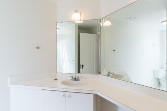 DeMun in Clayton, MO - Building Photo - Interior Photo