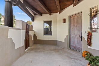 23 Centaurus Ranch Rd in Santa Fe, NM - Building Photo - Building Photo