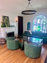 8650 Olin St in Los Angeles, CA - Building Photo - Building Photo