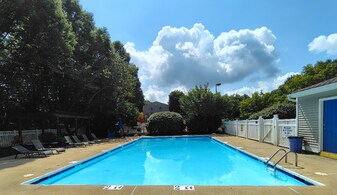 600 Reusens Rd in Lynchburg, VA - Building Photo