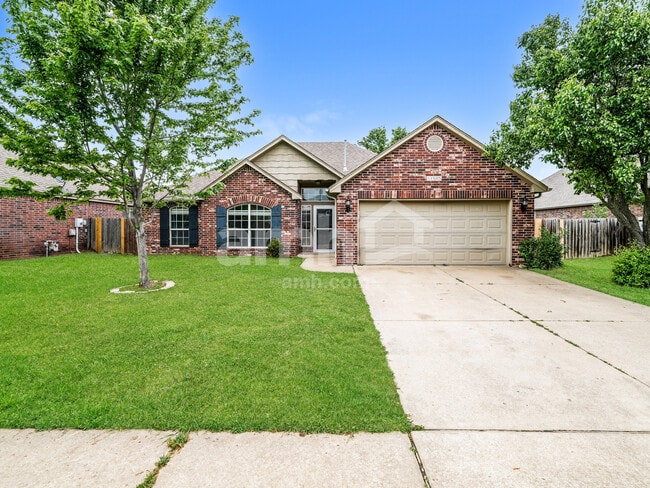 property at 11505 E 102nd St N