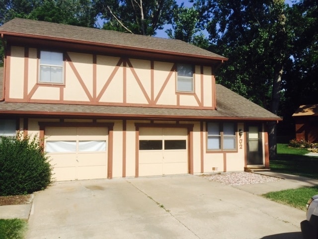 property at 704 S 40th St