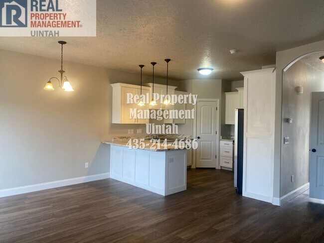 431 E Red Fox Ln in Vernal, UT - Building Photo - Building Photo
