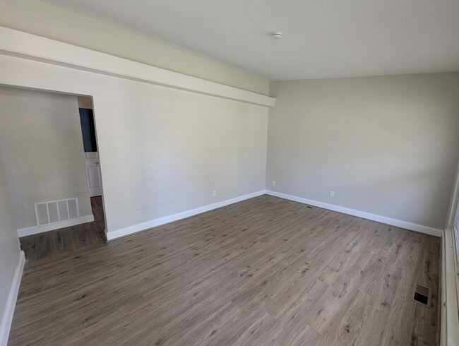 1700 Kay Dr in Florissant, MO - Building Photo - Building Photo