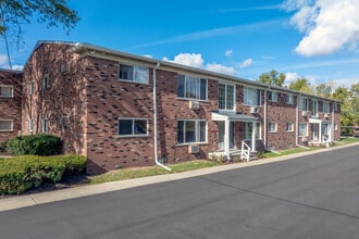 Montie Park Apartments in Lincoln Park, MI - Building Photo - Primary Photo