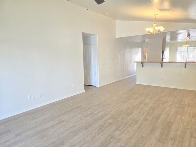 6719 W Beverly Rd in Phoenix, AZ - Building Photo - Building Photo