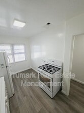 106.5 E Randolph St in Glendale, CA - Building Photo - Building Photo
