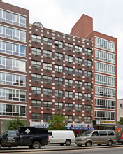 200 Bowery Street in New York, NY - Foto de edificio - Building Photo