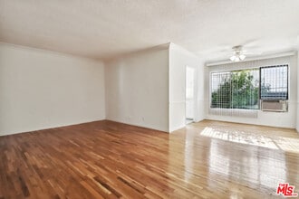 1411 N Fairfax Ave in West Hollywood, CA - Building Photo - Building Photo