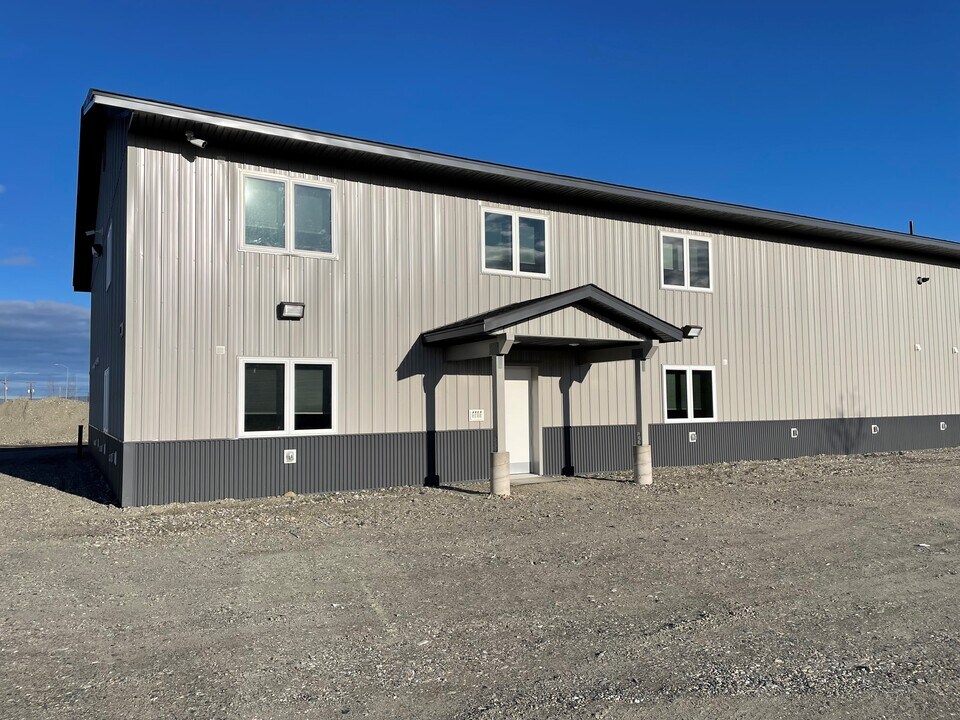 520 Old Richardson Hwy, Unit A in Fairbanks, AK - Building Photo