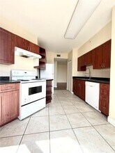 2425 SW 27th Ave in Coral Gables, FL - Building Photo - Building Photo