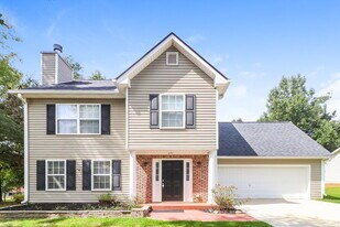 471 Clearwater Way in Monroe, GA - Building Photo