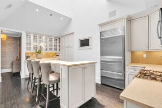 60 Commonwealth Ave in Boston, MA - Building Photo - Building Photo