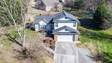 722 Chapelwood Cir in Maryville, TN - Building Photo - Building Photo