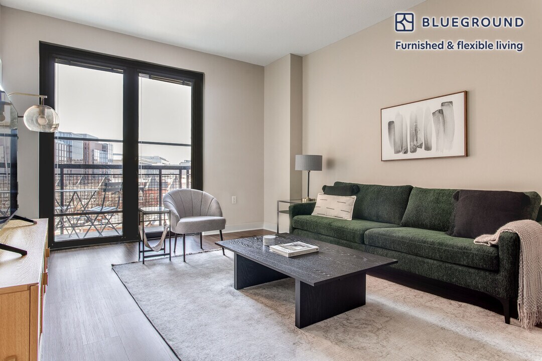 443 New York Ave NW-Unit -FL6-ID875 in Washington, DC - Building Photo