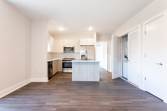 The 2301 in Fort Lee, NJ - Building Photo - Interior Photo