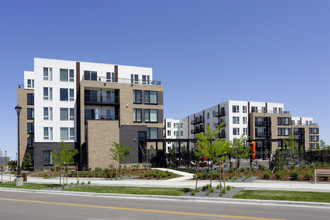 The Glenn in Centennial, CO - Building Photo - Building Photo