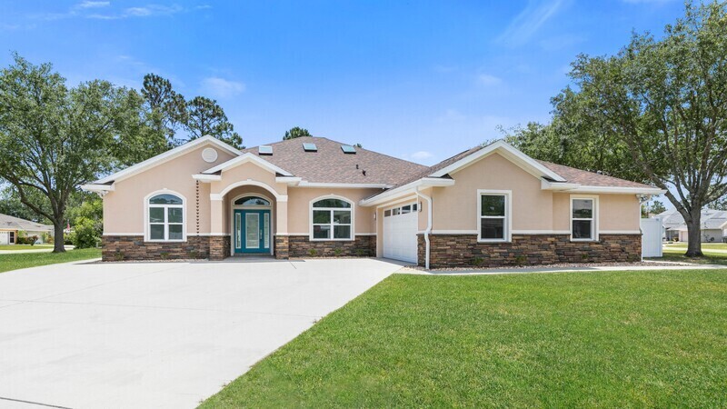 2 Lee Pl in Palm Coast, FL - Building Photo