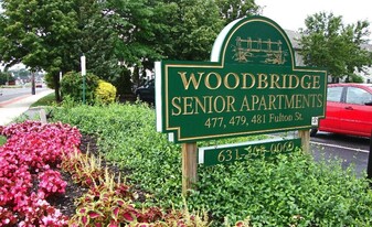 Woodbridge at Farmingdale Apartments