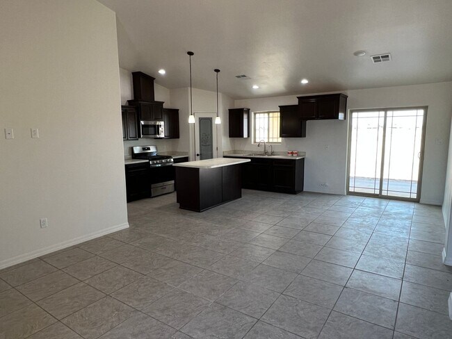 3980 E San Diego St in San Luis, AZ - Building Photo - Building Photo