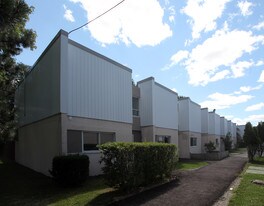 1870 Martin Grove Rd in Toronto, ON - Building Photo