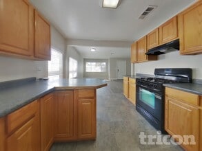 904 Bidwell St in Folsom, CA - Building Photo - Building Photo